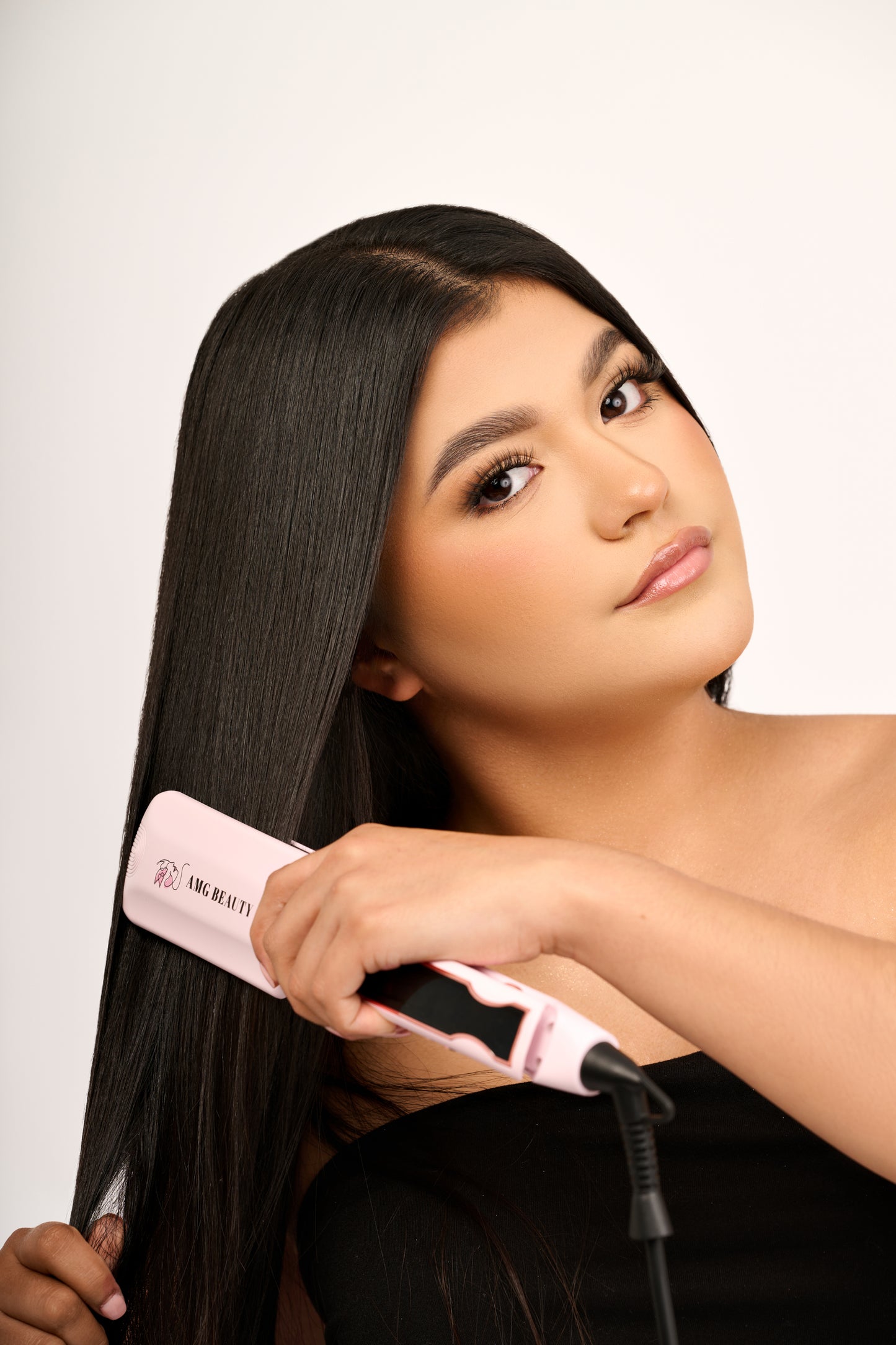 AMG BEAUTY HAIR STRAIGHTENER